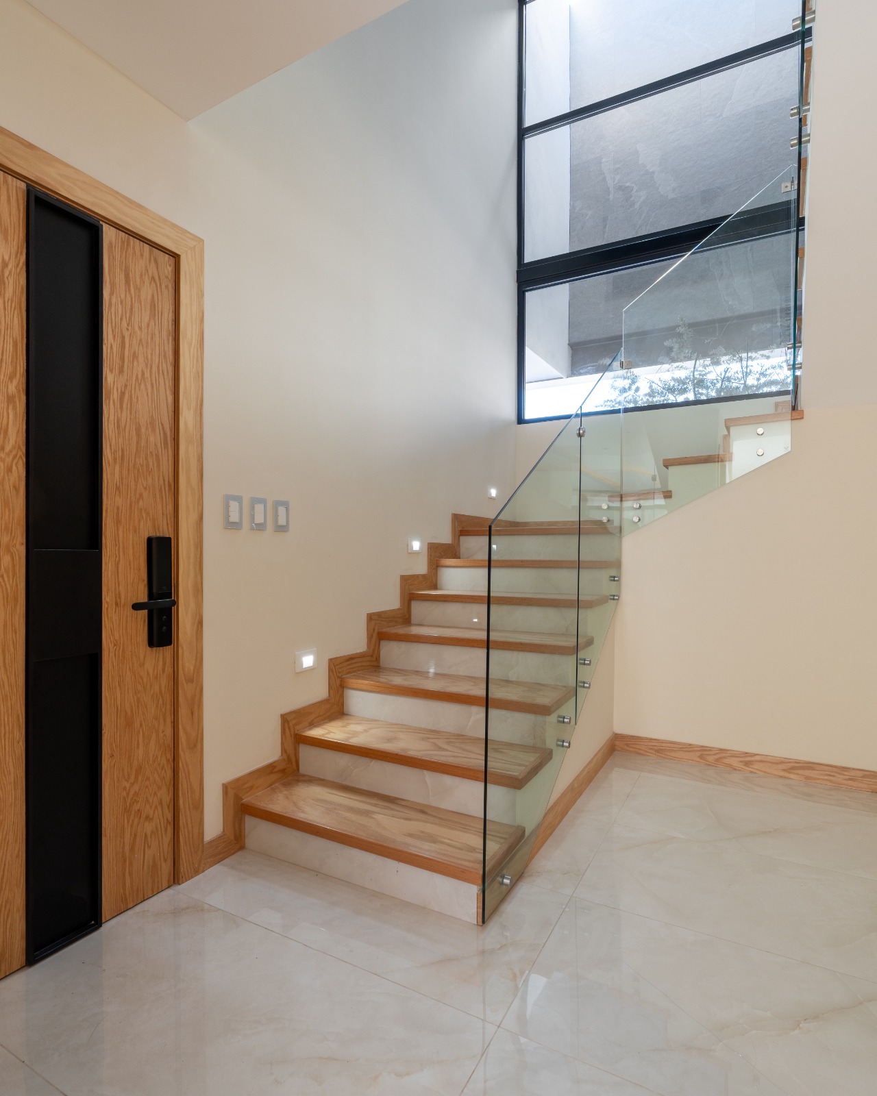 Residencia Contemporánea de Lujo - imagen 12