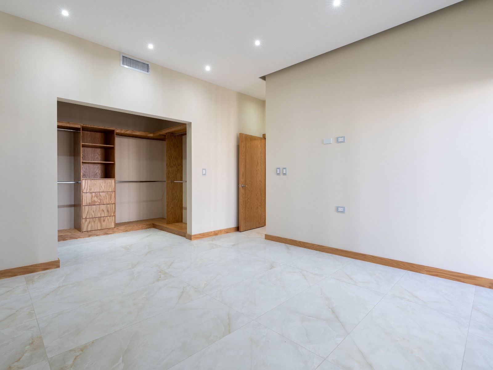 Residencia Contemporánea de Lujo - imagen 21